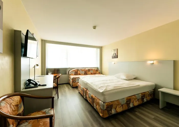 City Hotel Heilbronn מלון היילברון